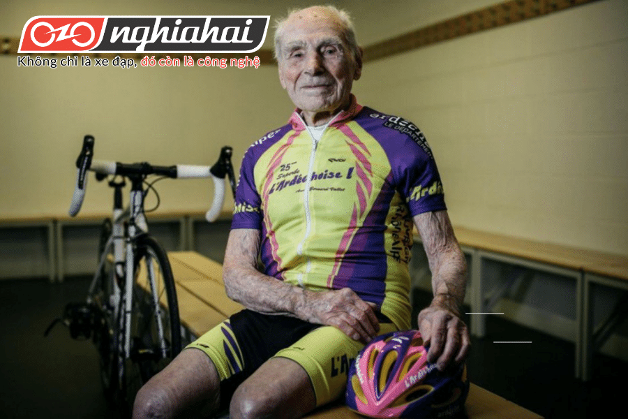 Vận động viên đạp xe cao tuổi nhất thế giới
