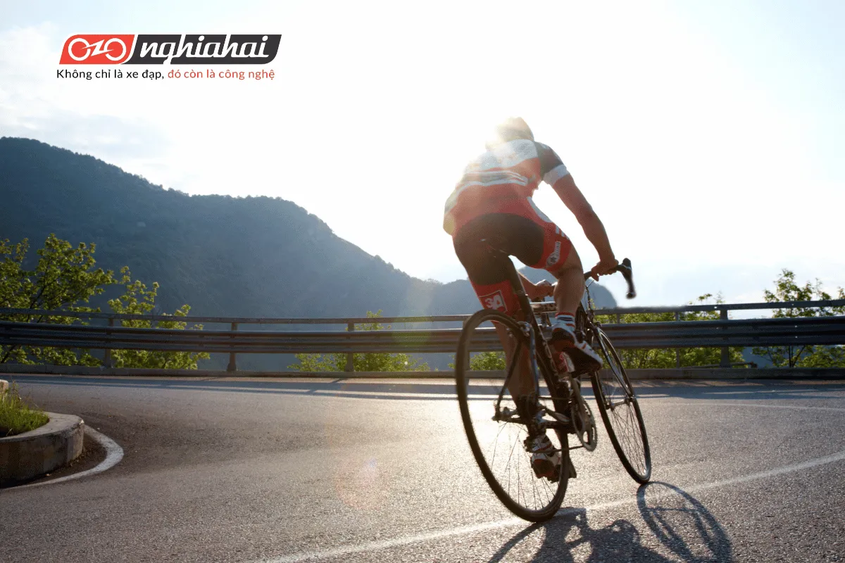 9 quy tắc vàng trong việc đào tạo một vận động viên xe đạp chuyên nghiệp.