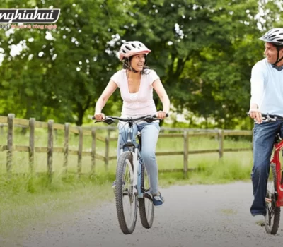 Đạp xe rèn luyện sức khỏe