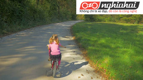 An toàn khi đi xe đạp trẻ em. Lưu ý khi đi xe đạp trẻ em 3