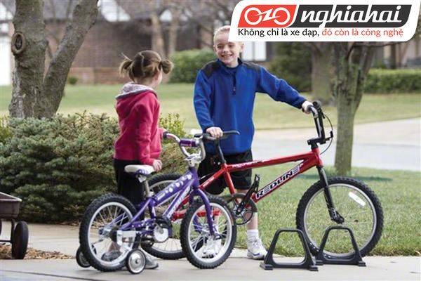 Cách đạp xe đạp trẻ em không bánh phụ 3