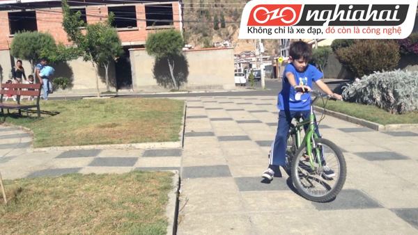 Hướng dẫn vá lốp xe đạp trẻ em 2