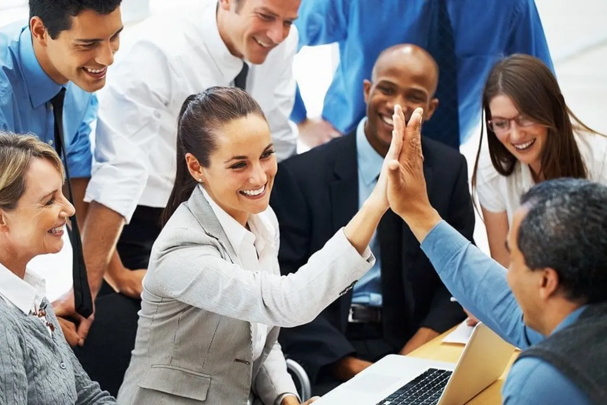 Tầm quan trọng của chào hỏi lễ phép trong cuộc sống