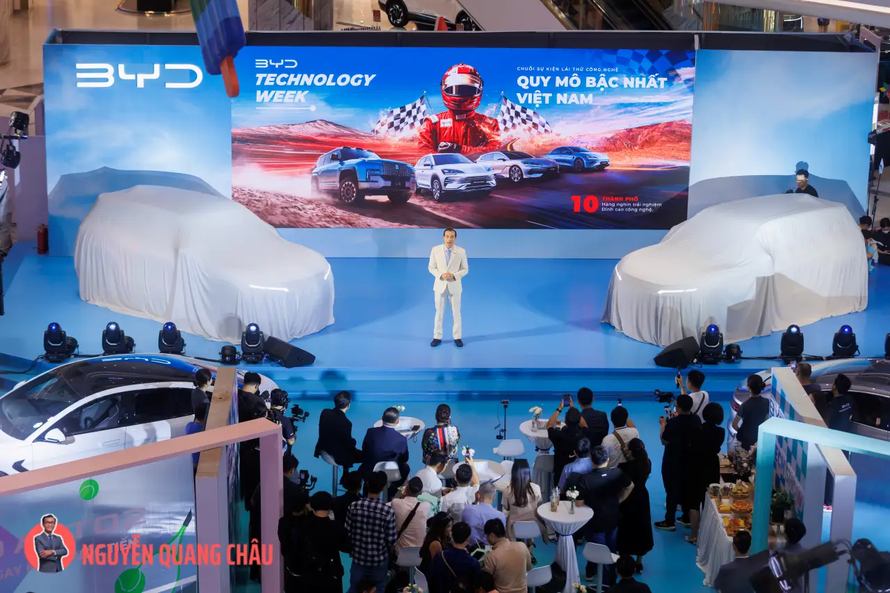 BYD Techshow 2025 Ra mat BYD Atto 2 – SUV dien danh cho do thi tai Tp 20