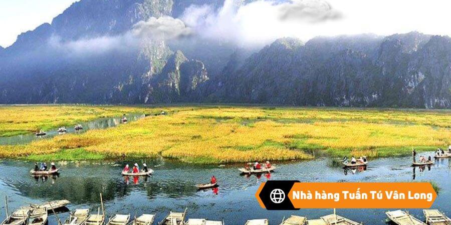 Đắm đuối trước vẻ đẹp hoang sơ và thơ mộng tại đầm Vân Long - Ninh Bình