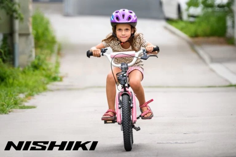 Xe đạp trẻ em là gì? Những điều ba mẹ cần lưu ý khi cho con đi xe đạp