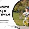 Bé 2 tuổi đạp xe: Có nên không?