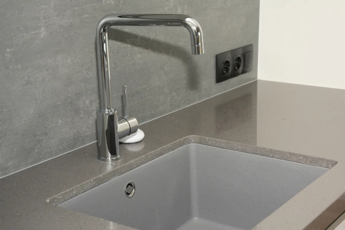 Chọn đúng vòi chậu rửa bát, thỏa mãn không chỉ nhu cầu mà còn tính thẩm mỹ của bạn. Chọn đúng vòi chậu rửa bát, thỏa mãn không chỉ nhu cầu mà còn tính thẩm mỹ của bạn.