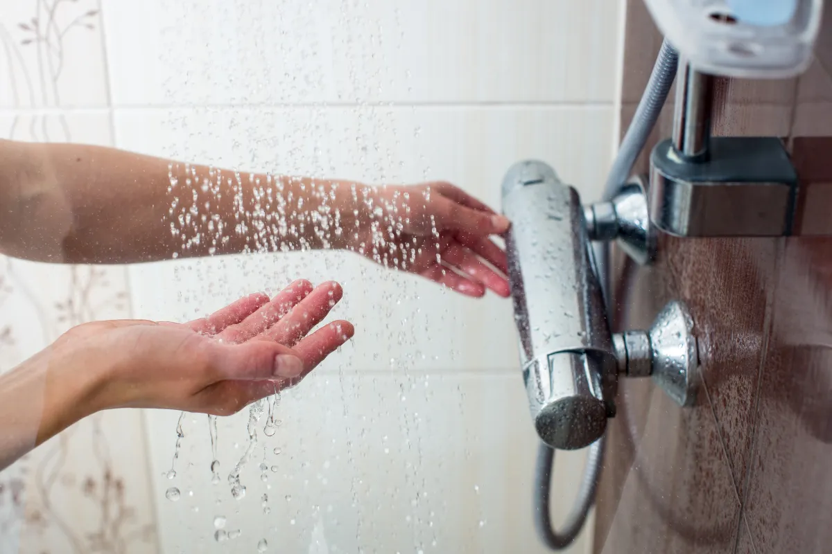 Những tiêu chí cần xem xét khi mua củ sen nóng lạnh (3) Cấu tạo chung của bộ sen nóng lạnh
