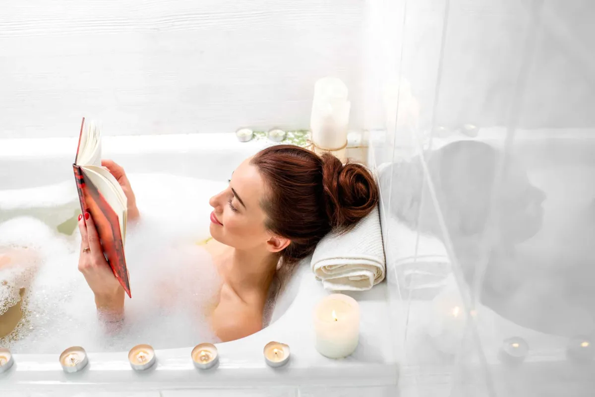 Bồn tắm thiết bị vệ sinh quen thuộc, mang lại nhiều lợi ích