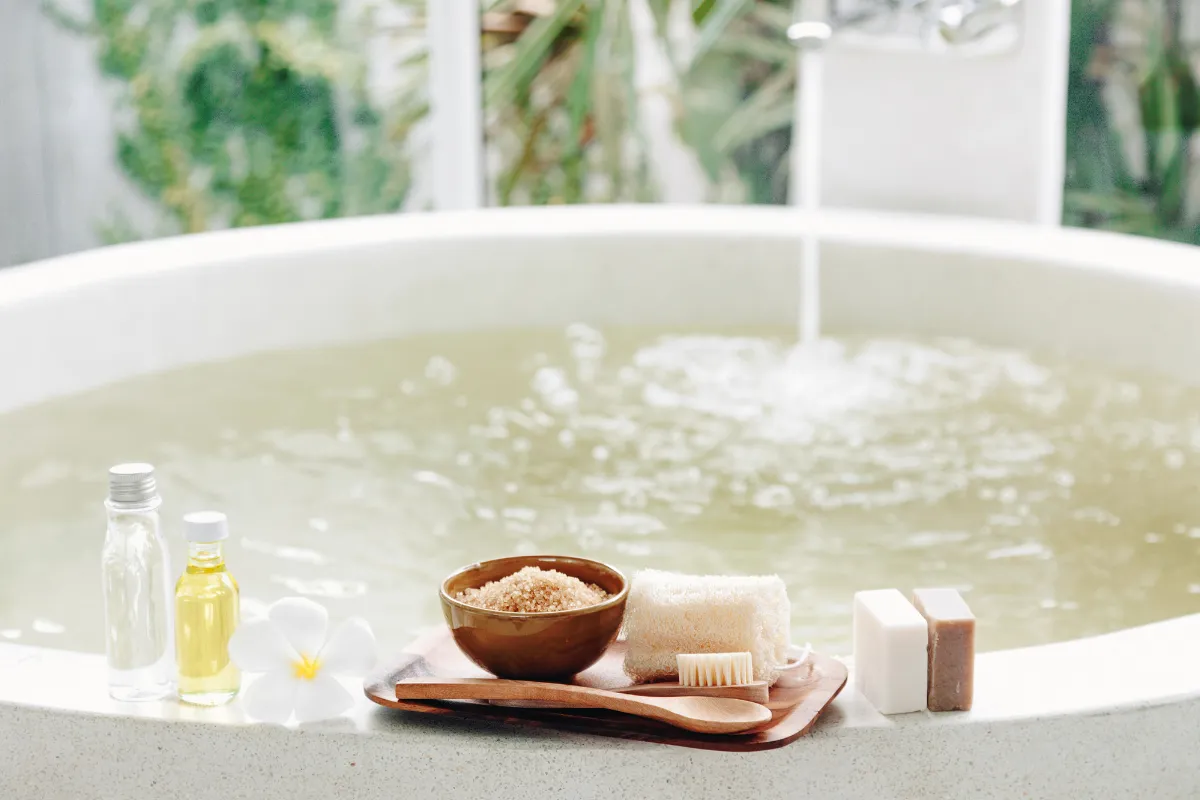 Bồn tắm không chỉ đáp ứng nhu cầu thiết yếu mà còn là yếu tố thể hiện phong cách sống và giá trị thẩm mỹ của không gian sống hiện đại. Bồn tắm không chỉ đáp ứng nhu cầu thiết yếu mà còn là yếu tố thể hiện phong cách sống và giá trị thẩm mỹ của không gian sống hiện đại.