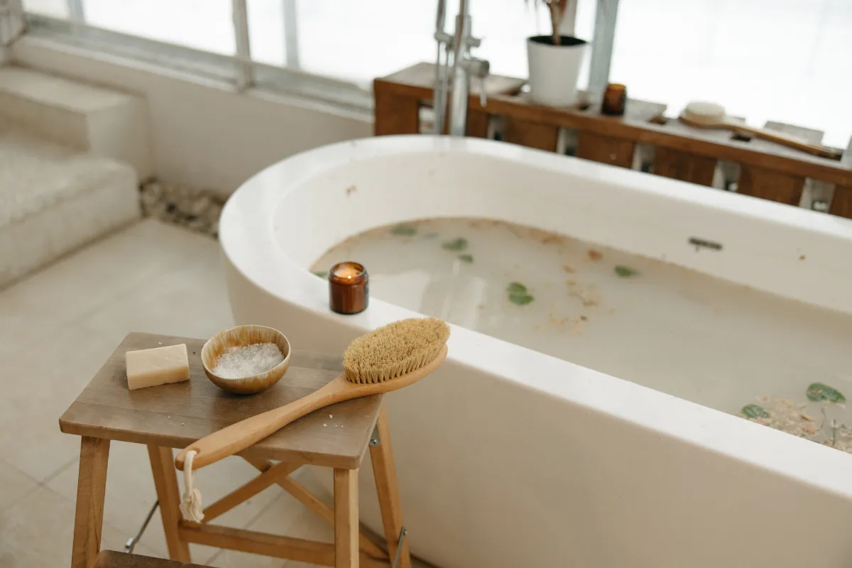 Kích thước bồn tắm nằm là yếu tố quan trọng hàng đầu quyết định sự hài hòa của không gian phòng tắm Kích thước bồn tắm nằm là yếu tố quan trọng hàng đầu quyết định sự hài hòa của không gian phòng tắm