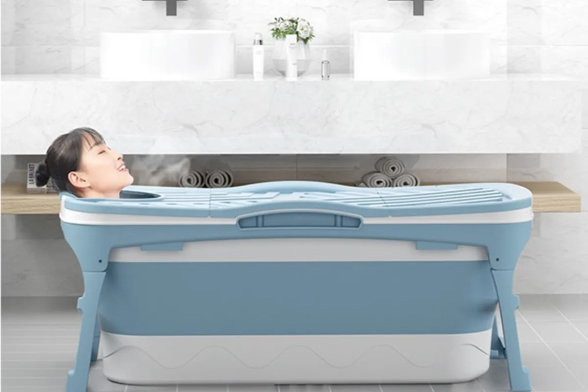 Với khả năng gấp lại chỉ trong vài thao tác, bồn tắm gấp gọn đặc biệt phù hợp với các không gian sống nhỏ hẹp. Với khả năng gấp lại chỉ trong vài thao tác, bồn tắm gấp gọn đặc biệt phù hợp với các không gian sống nhỏ hẹp.