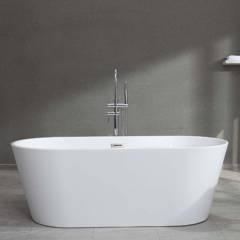 bồn tắm nằm gia đình