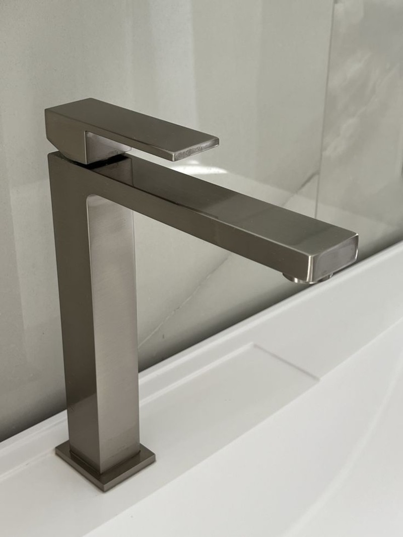 vòi lavabo inox 304