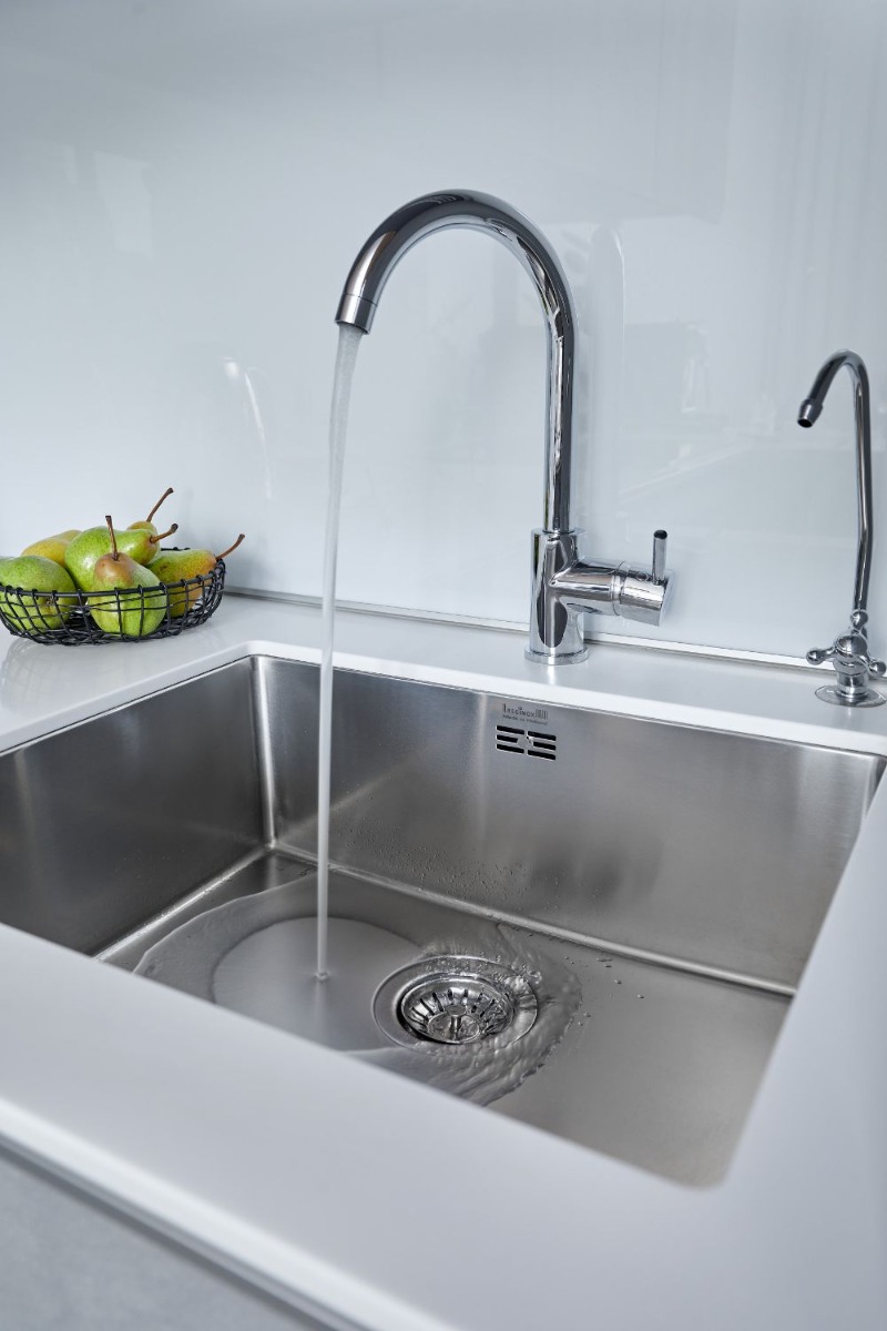 vòi rửa chén nóng lạnh