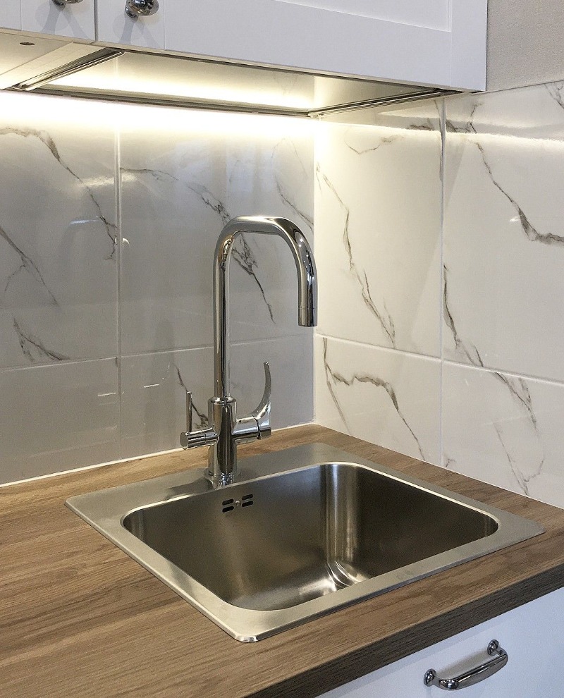 vòi rửa chén nóng lạnh