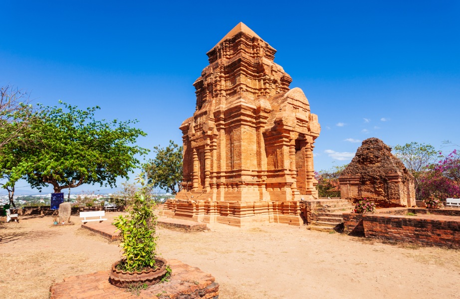 Tháp Poshanư, Mũi Né, Lâm Đồng