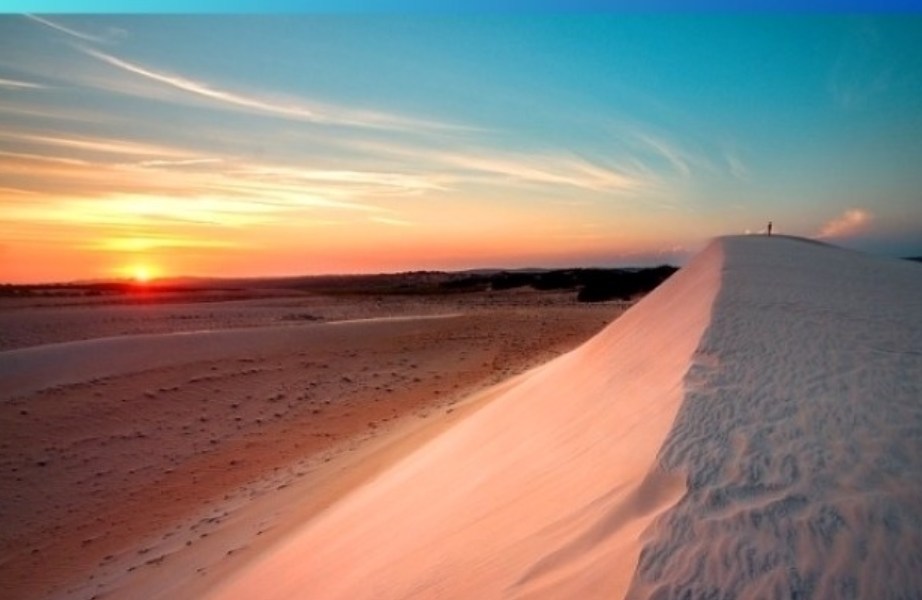 Đồi Cát Hồng (hay Đồi Cát Bay)