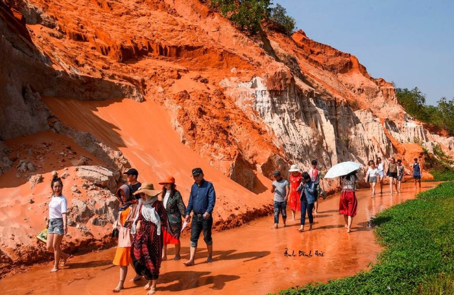 Đi bộ dọc suối – Khám phá "Bồng lai tiên cảnh"