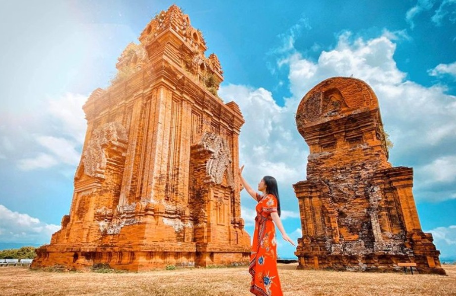 Tháp Poshanư, Mũi Né, Lâm Đồng