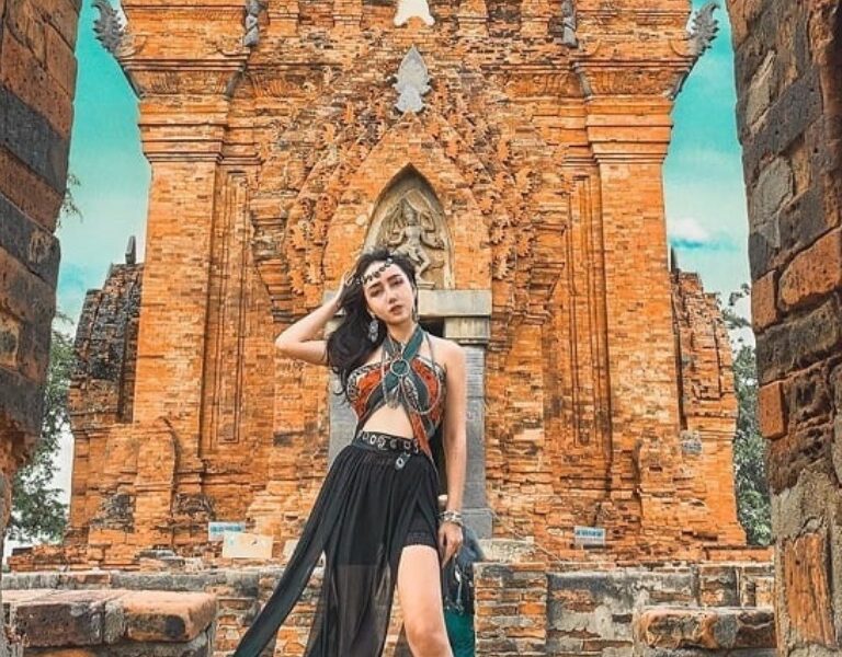 Kinh Nghiệm Du Lịch Mũi Né 2 Ngày 1 Đêm Tự Túc: Hành Trình Khám Phá Biển Cát Nắng Gió