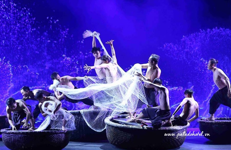 Thưởng Thức Show Diễn “Huyền Thoại Làng Chài”