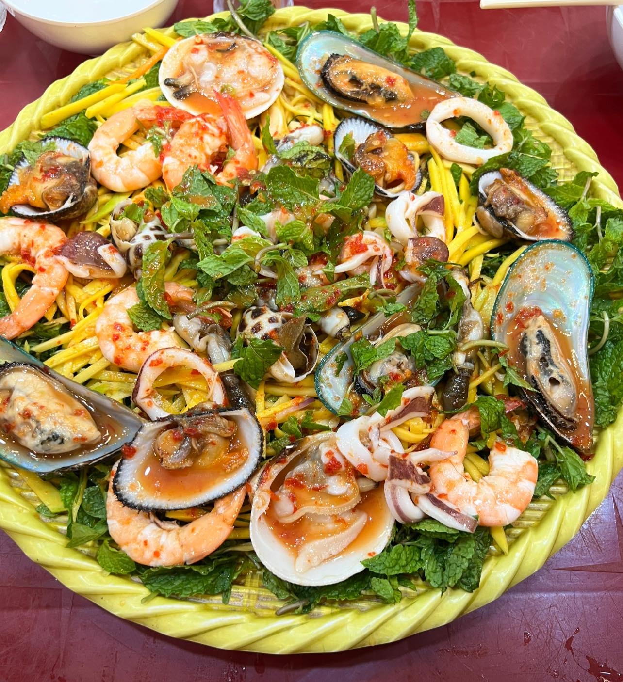 Hải sản bờ kè Mũi Né