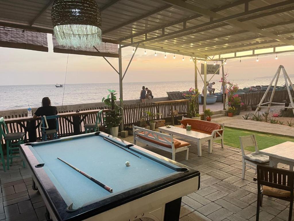 EVA Hut Mui Ne Cafe – Góc Hawaii thu nhỏ