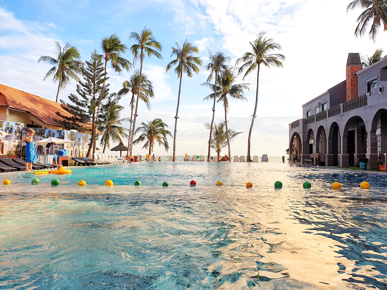 resort Mũi Né có bãi biển riêng