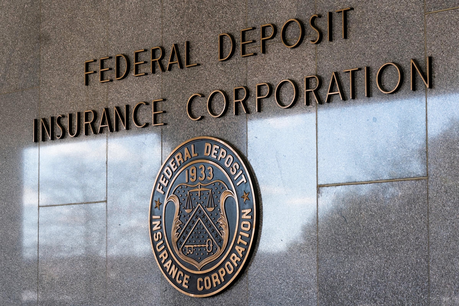 2335-fdic-plan20to-announce-genius-act-for-stablecoin