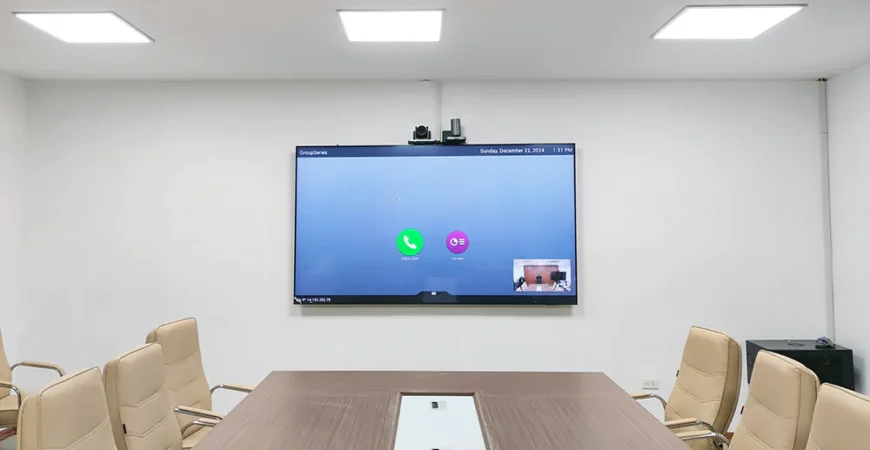 thi-cong-phong-hop-truc-tuyen