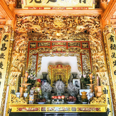 Cửa Võng chạm Mai Điểu – Tứ Quý