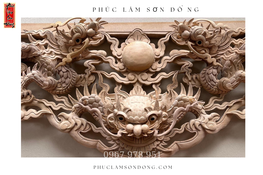 Cửa võng Tứ Linh Mẫu mộc