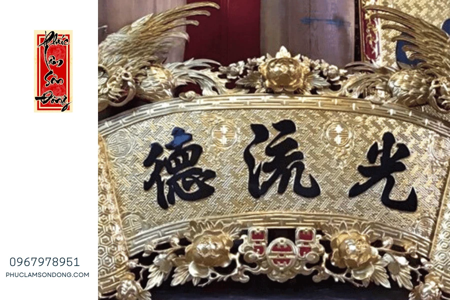 Cuốn Thư Chạm Hồng Trĩ