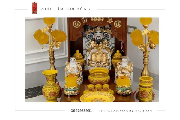 Bàn Thờ Thần Tài