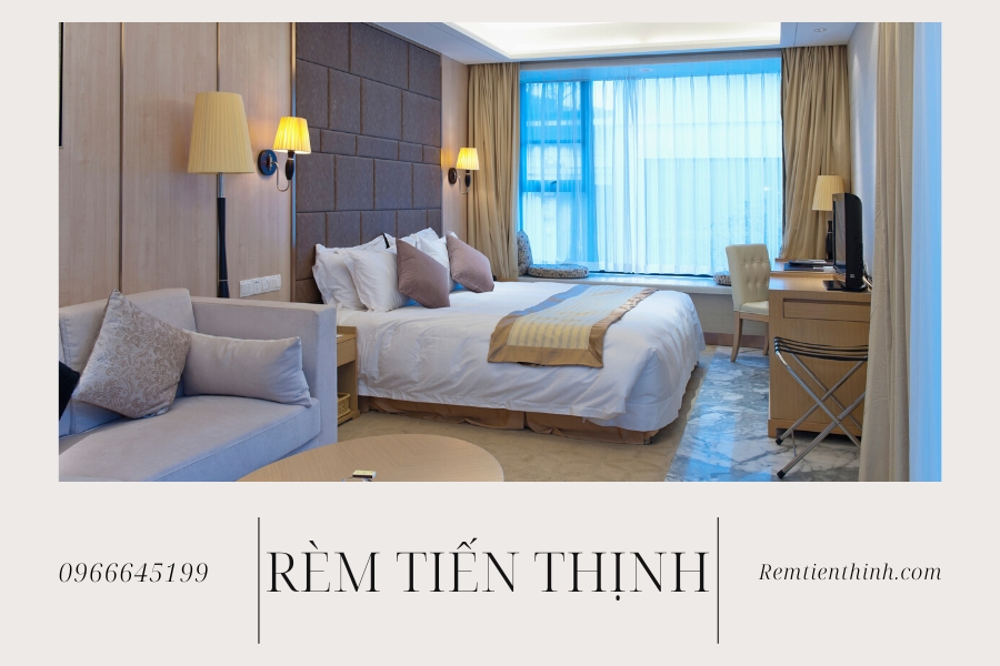 Nên chọn rèm có hoa văn đơn giản hoặc thiết kế trơn