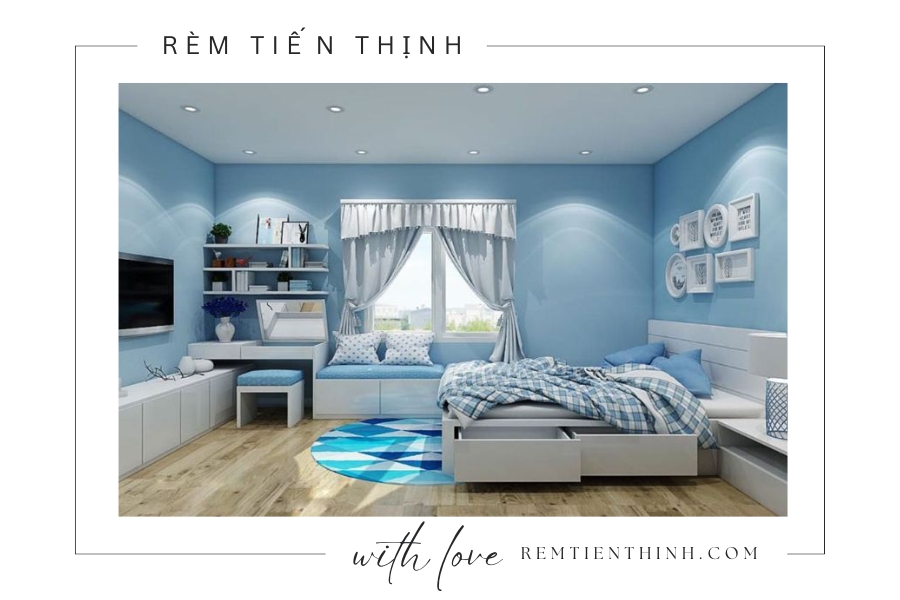 Có thể chọn rèm cửa đồng màu cho tường màu xanh biển