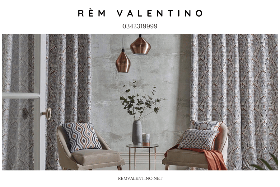 Với nhiều màu sắc và họa tiết khác nhau, sản phẩm rèm vải Anh PORTER & STONE sẽ làm cho không gian sống của bạn trở nên đa dạng và đầy màu sắc.