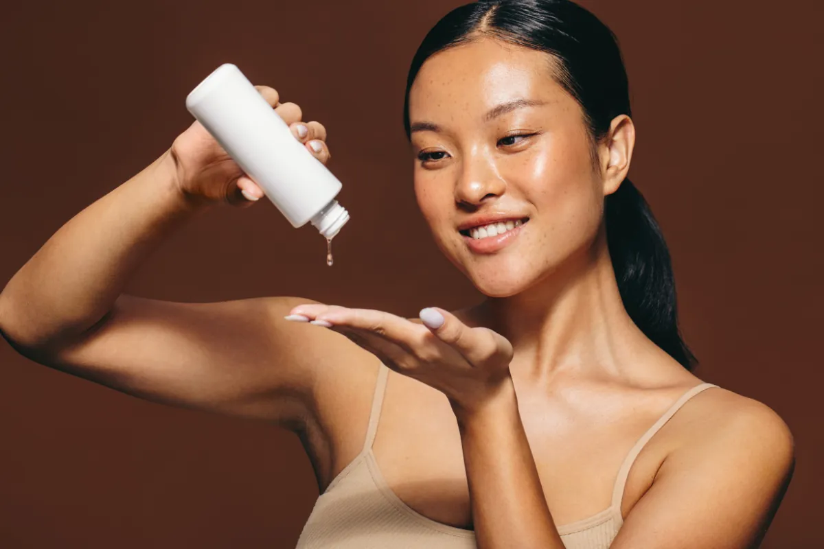 Cách Lấy Lượng Sản Phẩm Dưỡng Da Chuẩn Xác (1) Cách đong đếm lượng sản phẩm chuẩn xác cho từng loại sản phẩm