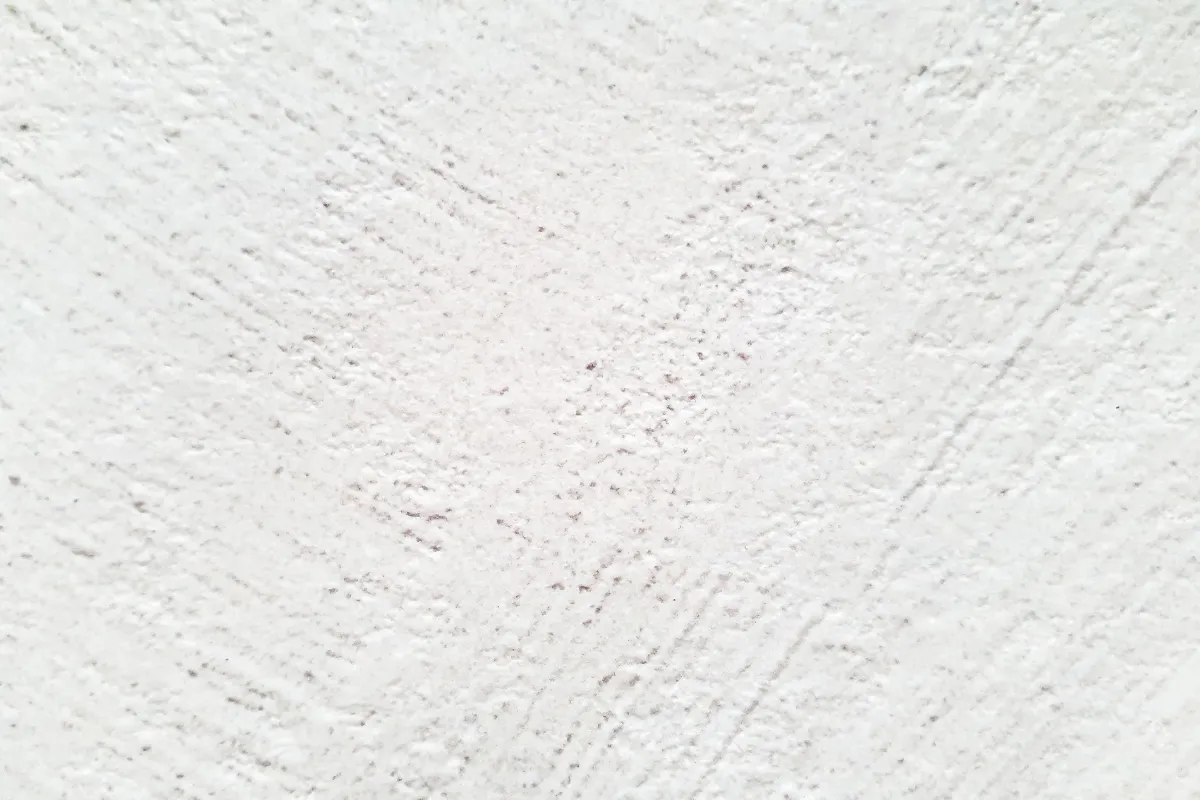 Stucco có khả năng chống chịu tốt với các điều kiện thời tiết khắc nghiệt như mưa, gió, và ánh nắng mạnh