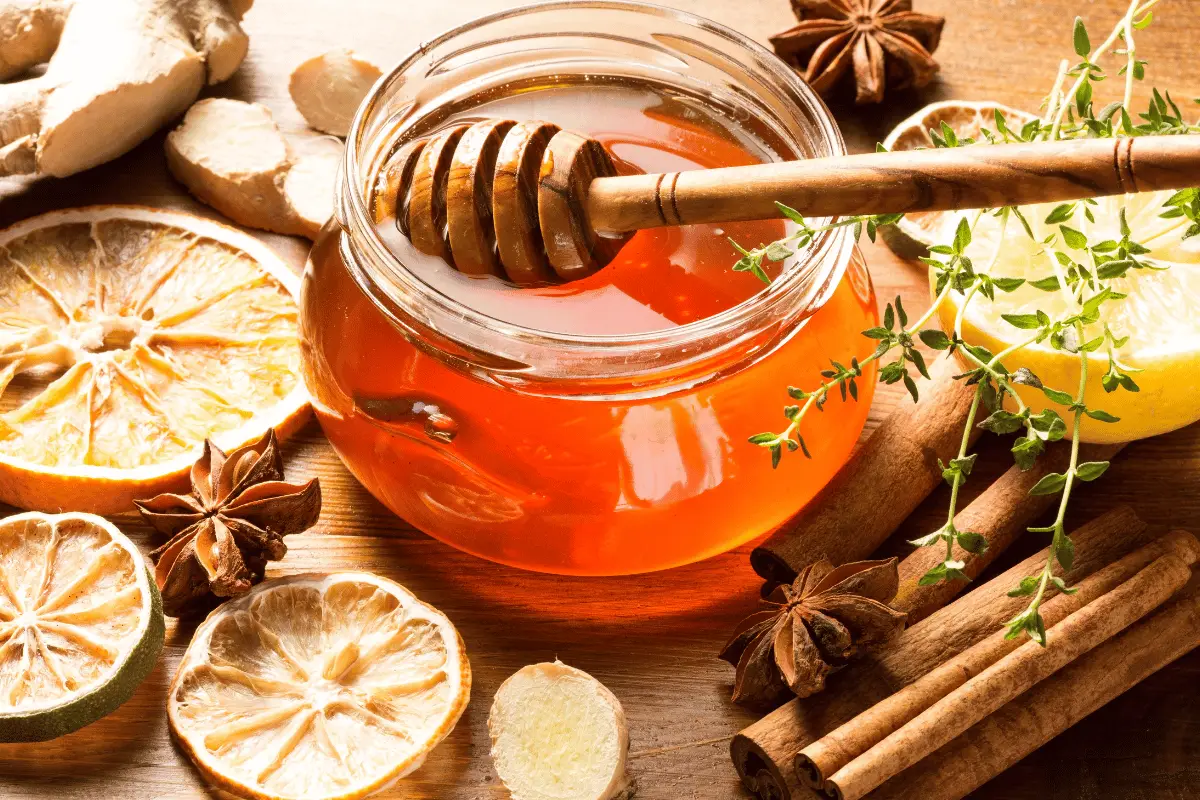 Mật ong 'thần dược' dưỡng trắng cho làn da nhờn 1 Mật ong 'thần dược' dưỡng trắng cho làn da nhờn 1