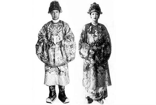 Bao Dai la vi vua thu 13 cua trieu nguyen Bao Dai la vi vua thu 13 cua trieu nguyen