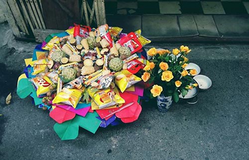 Bày cách cúng cô hồn chuẩn, gia đình không bao giờ bị ma quỷ quấy nhiễu hình ảnh Bay cach cung co hon chuan, gia dinh khong bao gio bi ma quy quay nhieu hinh anh