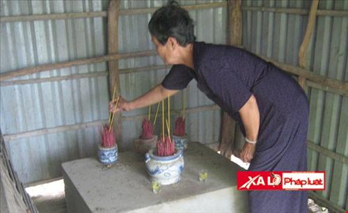 Bi ma choi xo, nua dem keo nhau di… quat mo vo chu hinh anh