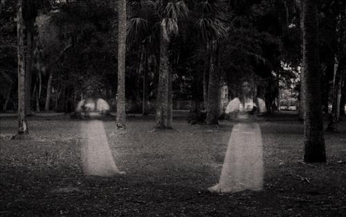 cac vong hon khong noi nuong tua va rat kho dau