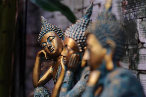 cach de duoc ben duyen voi Duc Phat