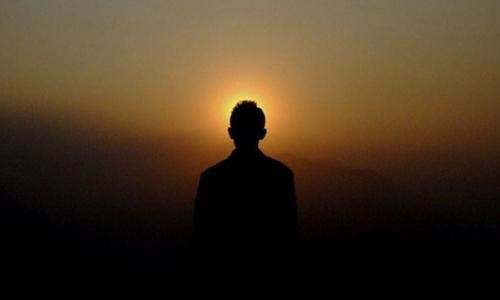 Di tim khoi nguon cua kho dau trong triet ly nha Phat hinh anh