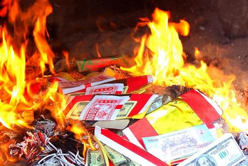 dot do cua nguoi da khuat hoan toan phu thuoc vao quan diem ca nhan