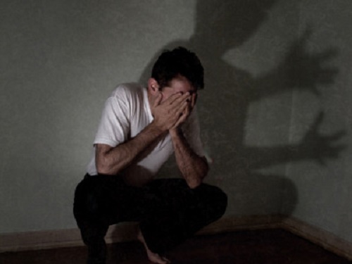 Dua vao tuong thang co hon